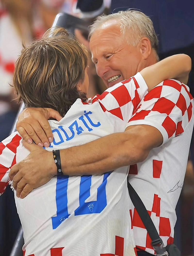 国足再次站在悬崖边上